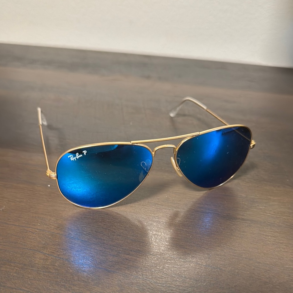 Ray-Ban Aviator Sunglasses with Gold Frame and Blue Lenses